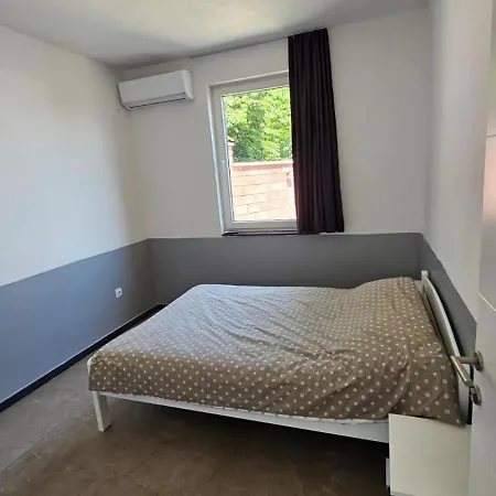 Villa Esma 1 I 2 *