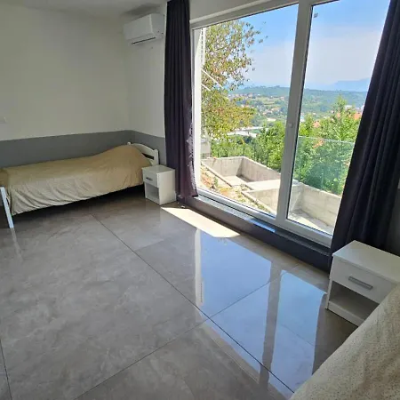 Villa Esma 1 I 2