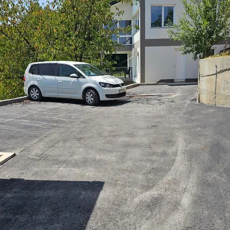 Esma 1 I 2 Villa
