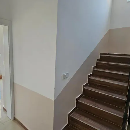 Esma 1 I 2 Villa